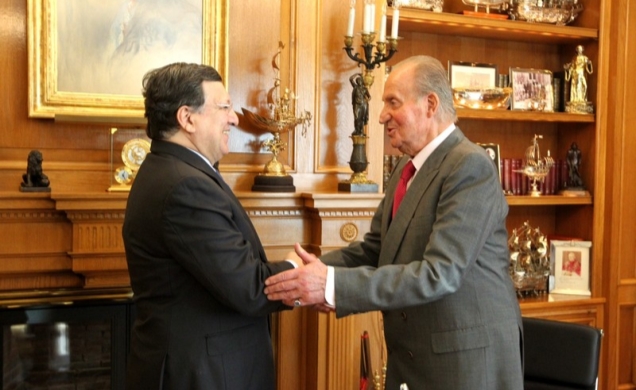 Su Majestad el Rey recibe el saludo del Presidente de la Comisión Europea, José Manuel Durão Barroso